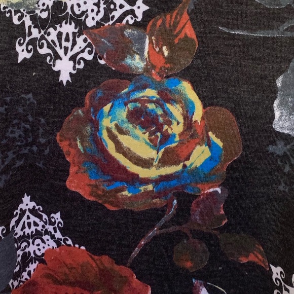 Charcoal Gray Cold Shoulder Floral Top - Picture 7 of 8